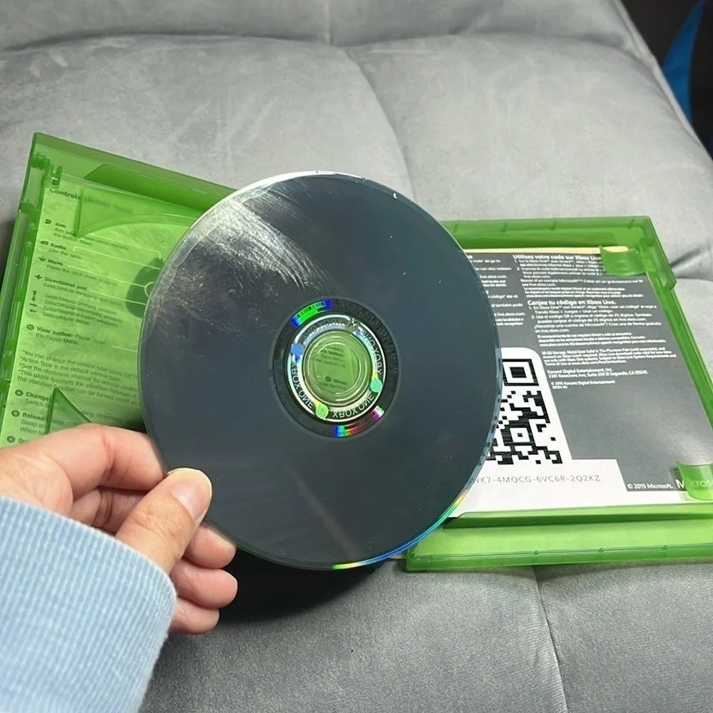 “Xbox One: Day One Edition Metal Gear Solid V: The Phantom Pain”